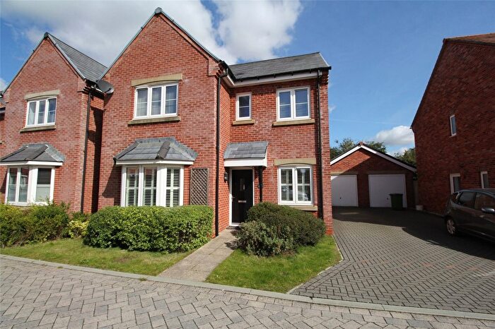 4 Bedroom Detached House To Rent In Goswell Square, Alton, Hampshire, GU34