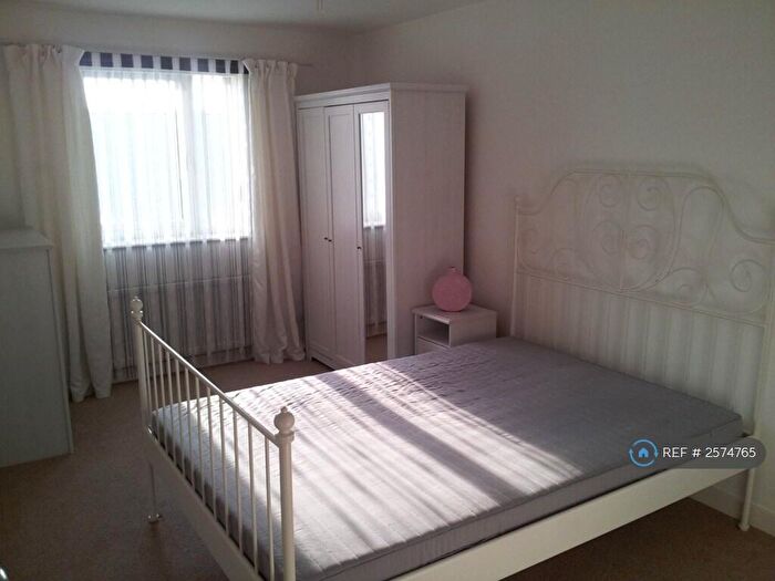 1 Bedroom Penthouse To Rent In Omnibus House, London, N22