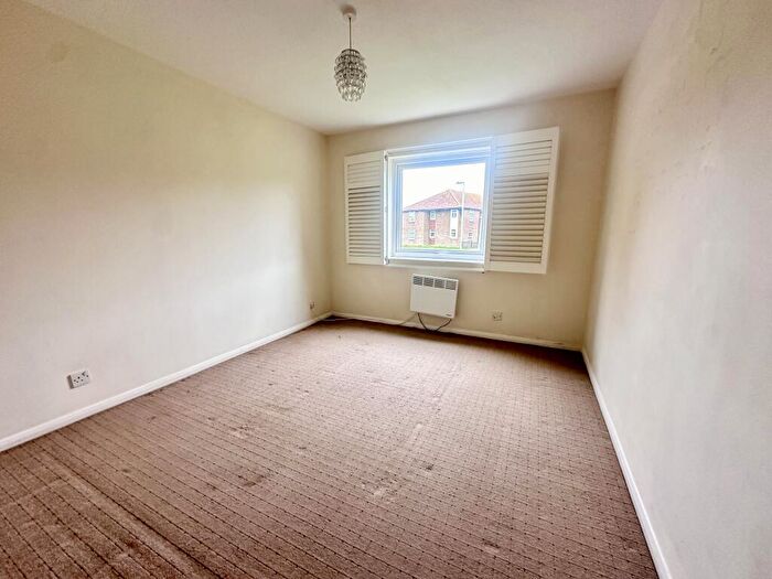 2 Bedroom Flat To Rent In Balcombe Road, Peacehaven, BN10