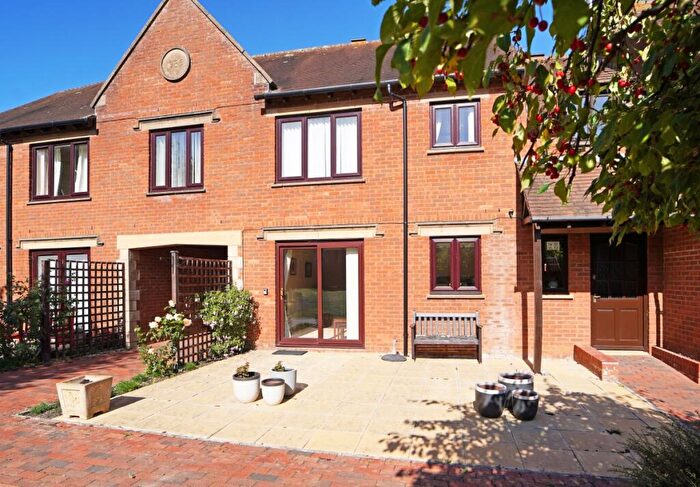 1 Bedroom Flat For Sale In Parsonage Court, Cherry Orchard, Highworth, Swindon, SN6