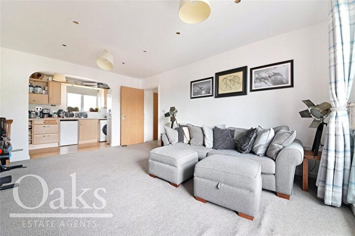 2 Bedroom Flat To Rent In Blytheswood Place, London, SW16