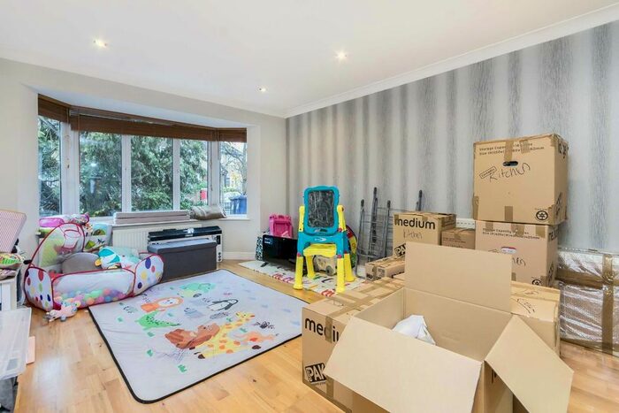 5 Bedroom Property To Rent In Greenford Avenue, London, W7