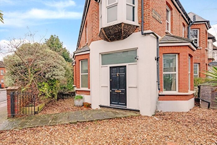 1 Bedroom Flat To Rent In Roundwood Road, Willesden, NW10