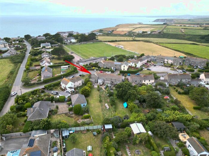 2 Bedroom End Of Terrace House For Sale In Clifden Close, Mullion, TR12