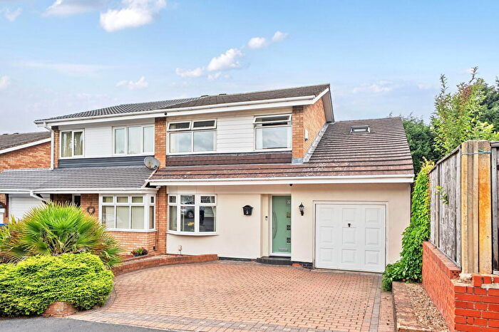 4 Bedroom Semi Detached House For Sale In Packwood Road, Tividale, Oldbury, B69