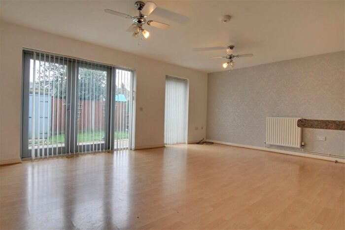 3 Bedroom End Of Terrace House To Rent In All Saints Close, March, PE15