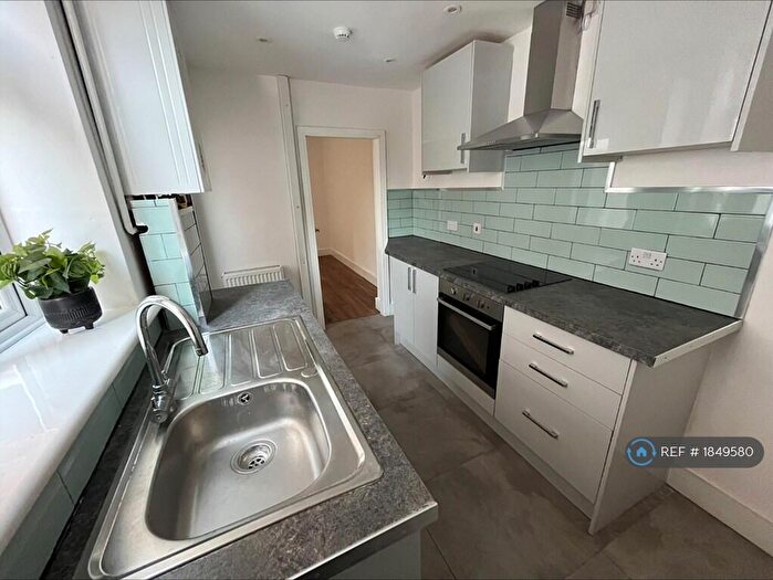 1 Bedroom Flat To Rent In Duncan Road, Leicester, LE2