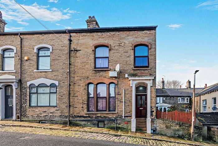 9 Bedroom Terraced House For Sale In Savile Park Street, Halifax, HX1
