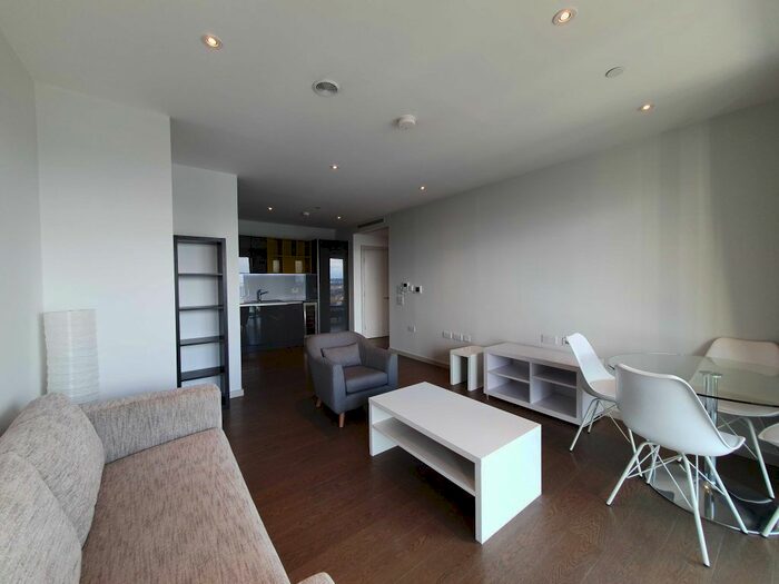 2 Bedroom Flat To Rent In Glasshouse Gardens, Stratford, London &# Bed Flat, E20