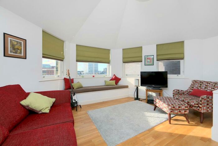 1 Bedroom Apartment To Rent In City Road, London, EC1Y