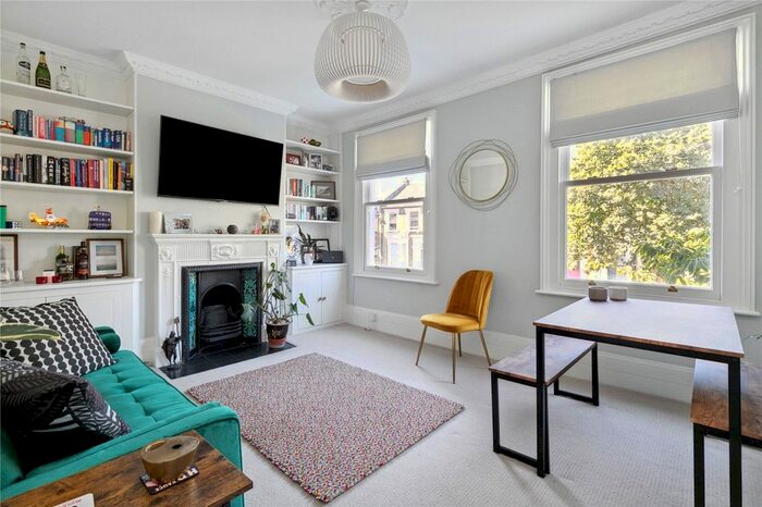 2 Bedroom Flat To Rent In Leconfield Road, Islington, N5