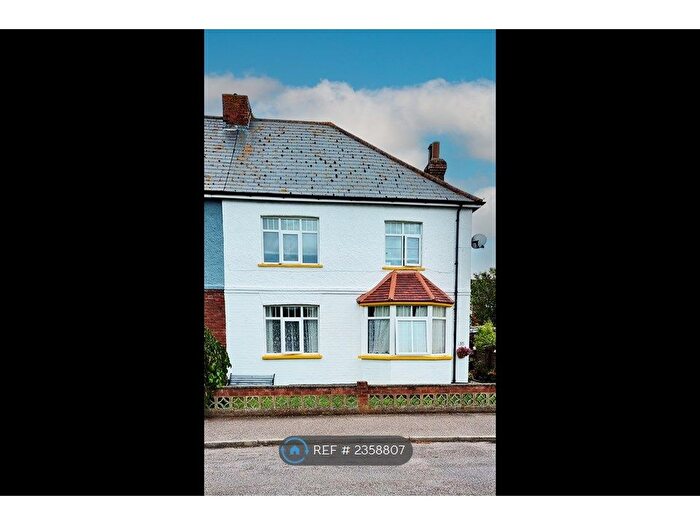 2 Bedroom Flat To Rent In Exmouth, Exmouth, EX8