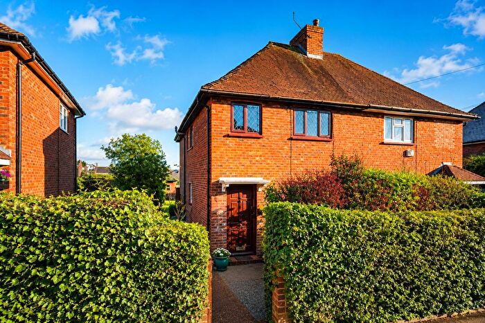 3 Bedroom Semi Detached House For Sale In The Oval, Guildford, Surrey, GU2