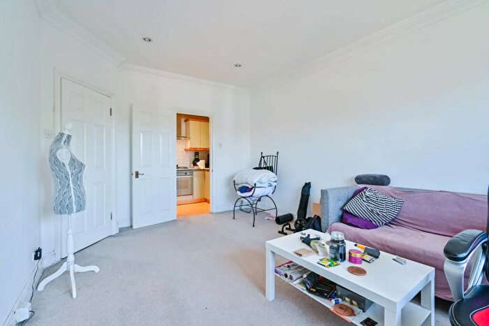 2 Bedroom Flat To Rent In Abbey Road, , St John's Wood, London, NW8
