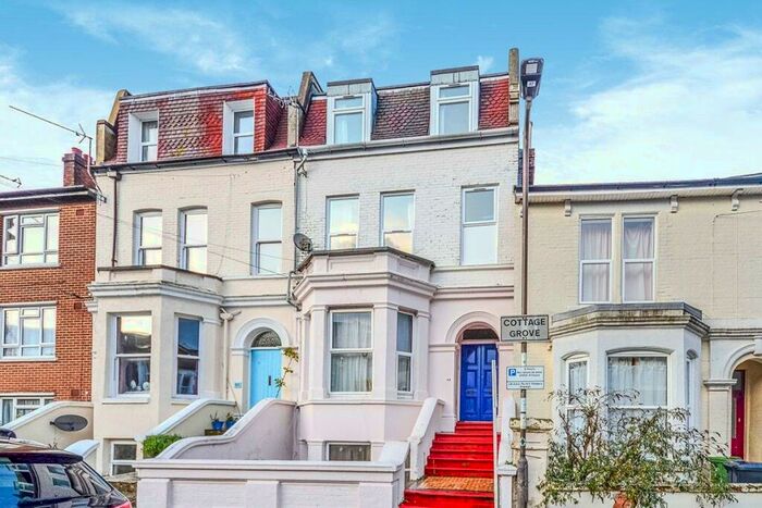 4 Bedroom House To Rent In Cottage Grove, Southsea, Hampshire, PO5