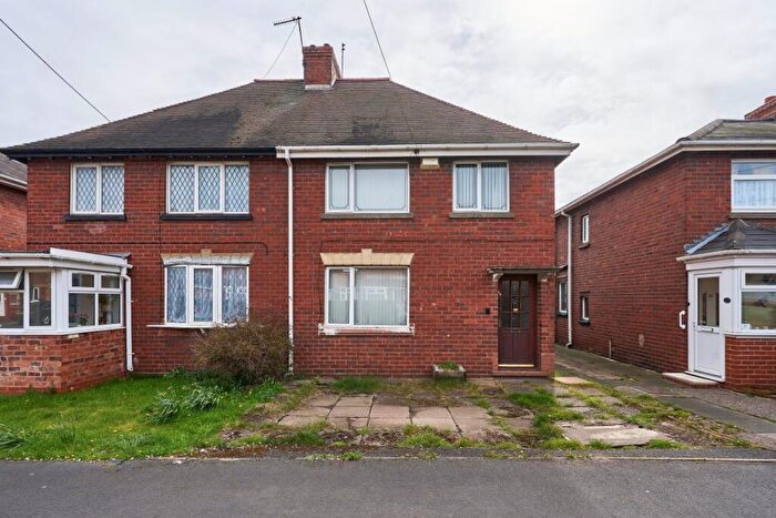 3 Bedroom Semi Detached House For Sale In Borough Crescent, Oldbury, B69