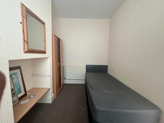 3 Bedroom Terraced House To Rent In St. Michaels Road, Coventry, West Midlands, CV2