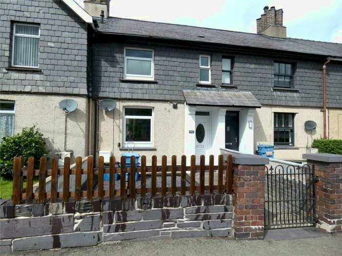 3 Bedroom Terraced House To Rent In Tanrhiw Road, Tregarth, Bangor, Gwynedd, LL57
