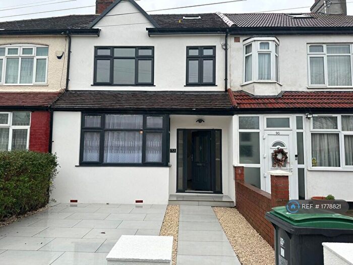 4 Bedroom Terraced House To Rent In Downhills Way, London, N17