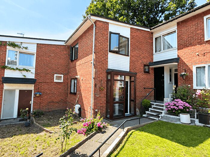 4 Bedroom Terraced House To Rent In London, SW15