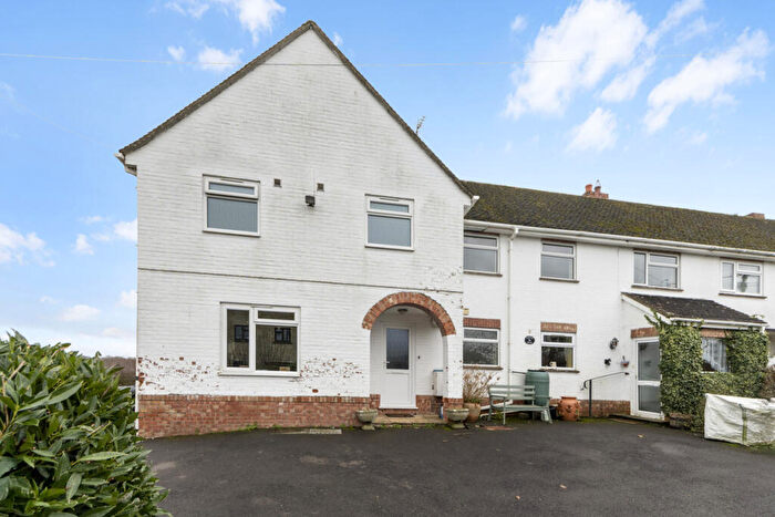 5 Bedroom Semi Detached House For Sale In Shepherds Hill, Buckhorn Weston, SP8