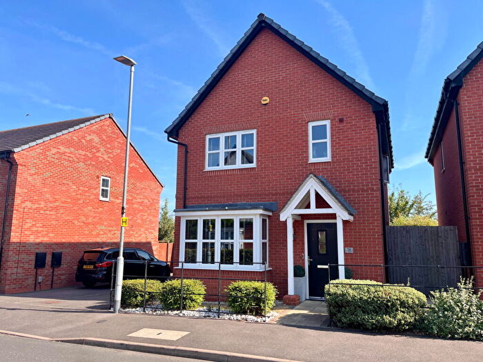 3 Bedroom Detached House For Sale In Pollards Road, Leicester, LE7