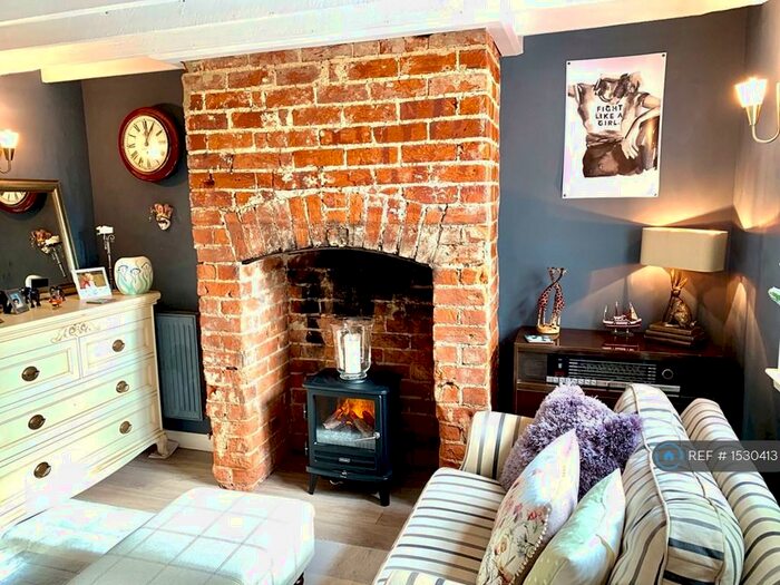 2 Bedroom Terraced House To Rent In Liddiards Row, Faringdon, SN7