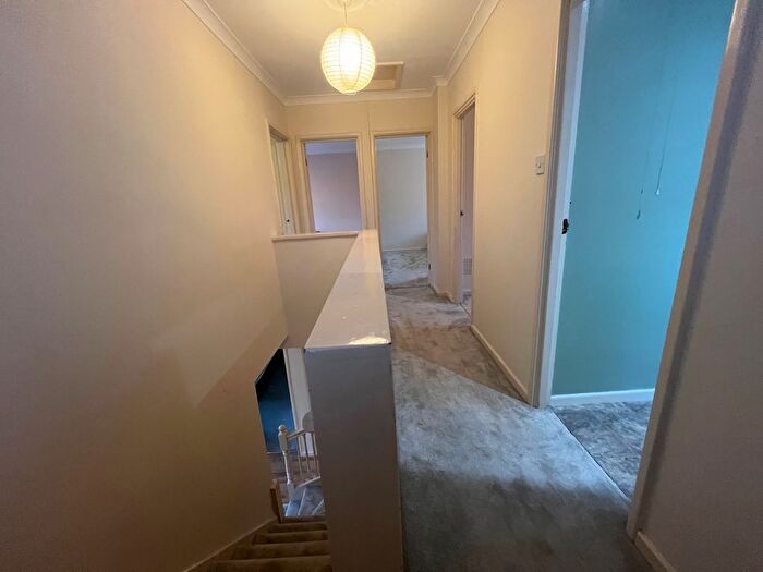 4 Bedroom Semi-Detached House To Rent In Queenswood Road, Leeds, LS6