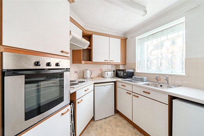 1 Bedroom Flat For Sale In Crosfield Court, Lower High Street, Watford, Hertfordshire, WD17