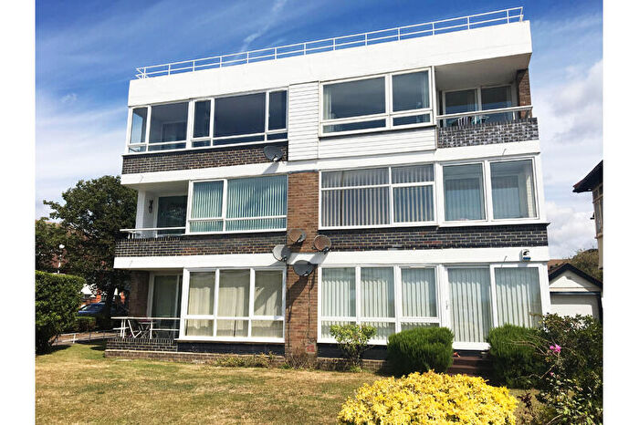 2 Bedroom Flat To Rent In Chalkwell Avenue, Chalkwell, Westcliff-on-Sea, SS0