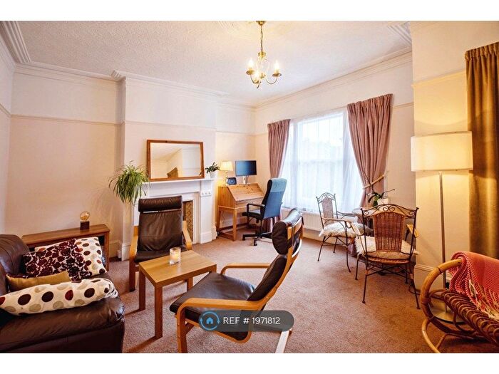 1 Bedroom Flat To Rent In Ryecroft Street, London, SW6