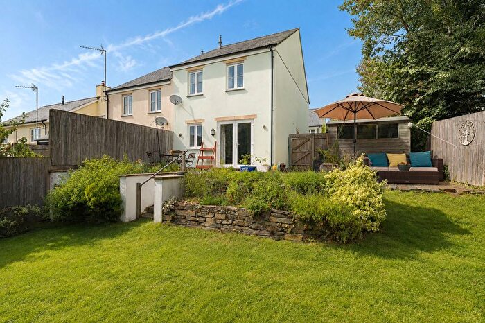 3 Bedroom Semi-Detached House For Sale In Bartholomew Crescent, Grampound, TR2