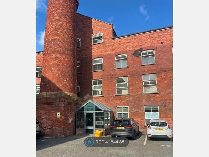 2 Bedroom Flat To Rent In Peel Mills, Morley, Leeds, LS27