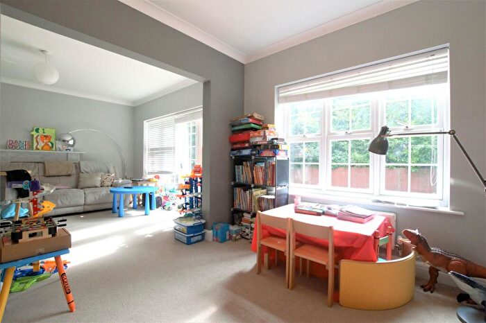 5 Bedroom Detached House To Rent In Napsbury Park, London Colney, AL2