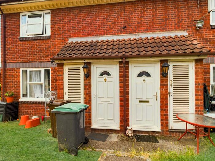 1 Bedroom Maisonette To Rent In Portland Road, London, N15