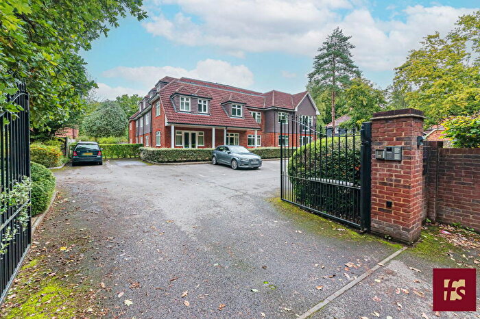 2 Bedroom Apartment To Rent In St Sebastians Court, Nine Mile Ride, Wokingham, Berkshire, RG40