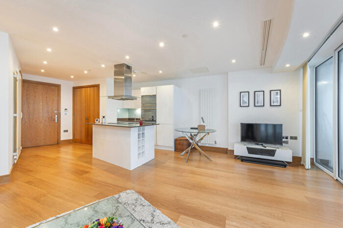 2 Bedroom Flat To Rent In Arena Tower, Crossharbour Plaza, E14