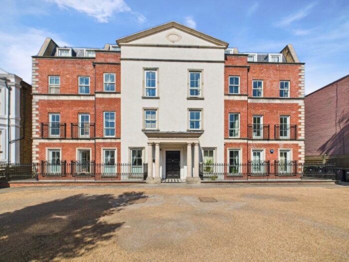 2 Bedroom Apartment For Sale In Bloomsbury Mansions, Widmore Road, Bromley, Kent, BR1