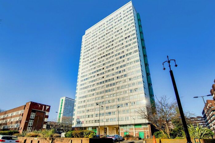 2 Bedroom Flat To Rent In Daubeney Tower, Bowditch, London, SE8