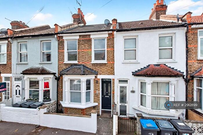 3 Bedroom Terraced House To Rent In Guildford Road, Croydon, CR0