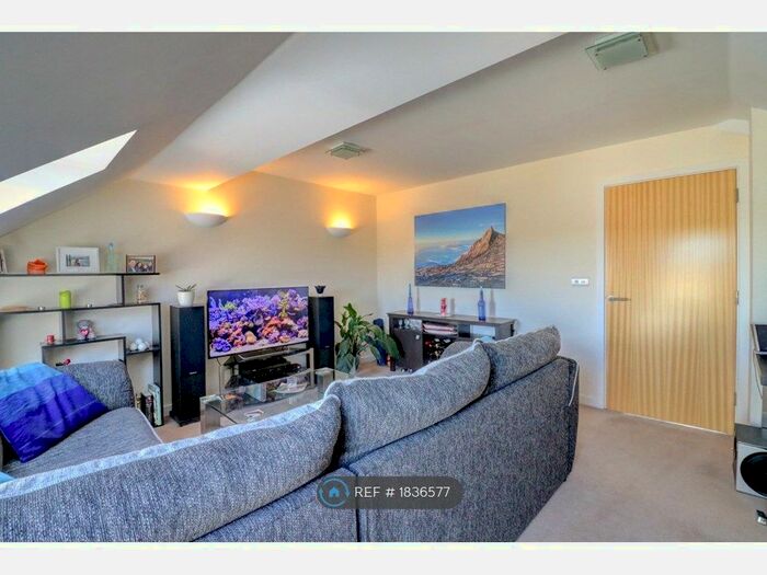 1 Bedroom Flat To Rent In Bridgewater House, London, N13