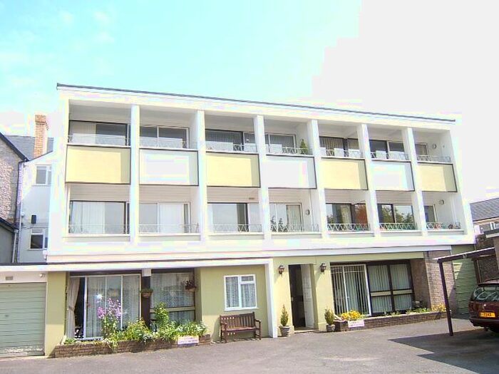 2 Bedroom Flat To Rent In Manor Road, Torquay, TQ1