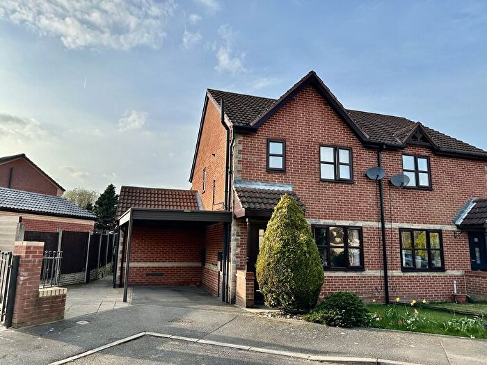 3 Bedroom Semi-Detached House For Sale In Orchard Close, Kirk Sandall, Doncaster, DN3