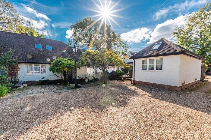 5 Bedroom Semi-Detached House For Sale In College Close, Harrow Weald, Harrow, HA3