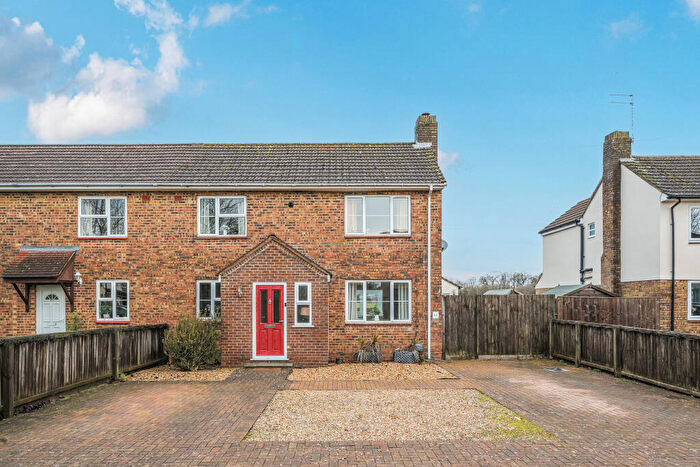 3 Bedroom Semi Detached House For Sale In Lancaster Square, Lyneham, SN15