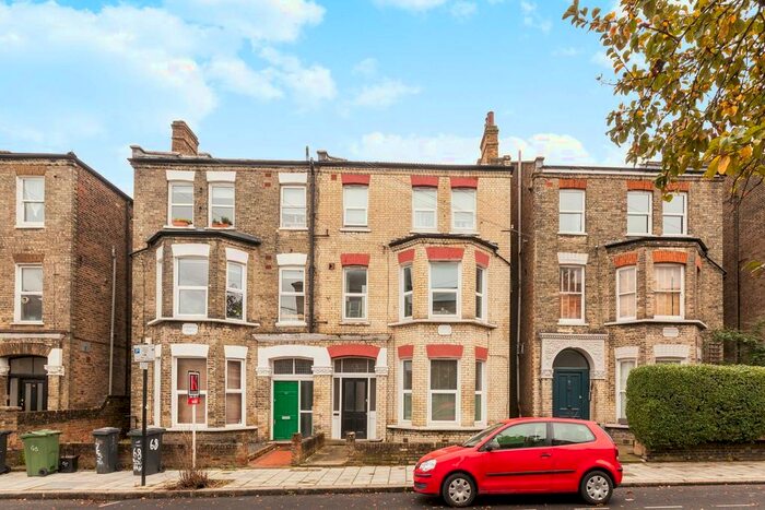 2 Bedroom Flat To Rent In Bonham Road, Brixton, London, SW2