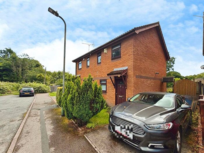 2 Bedroom Semi-Detached House To Rent In Cwrt Ty Fferm, Llanbradach, CF83