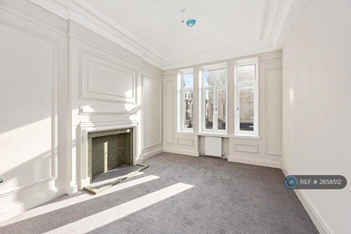 2 Bedroom Flat To Rent In West Street, Brighton, BN1