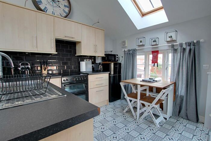 2 Bedroom End Of Terrace House For Sale In South Street, Alford, LN13