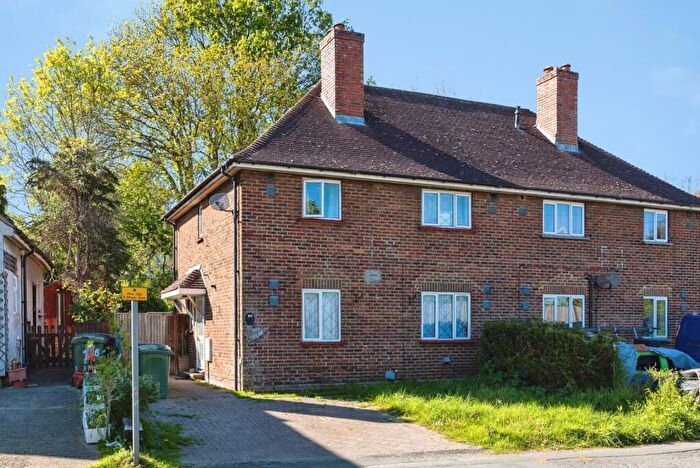 3 Bedroom Semi Detached House For Sale In Southway, Guildford, Surrey, GU2